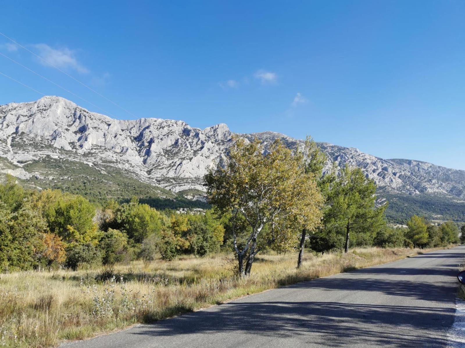 Studio Nuitee En Provence 2 Éguilles エクステリア 写真